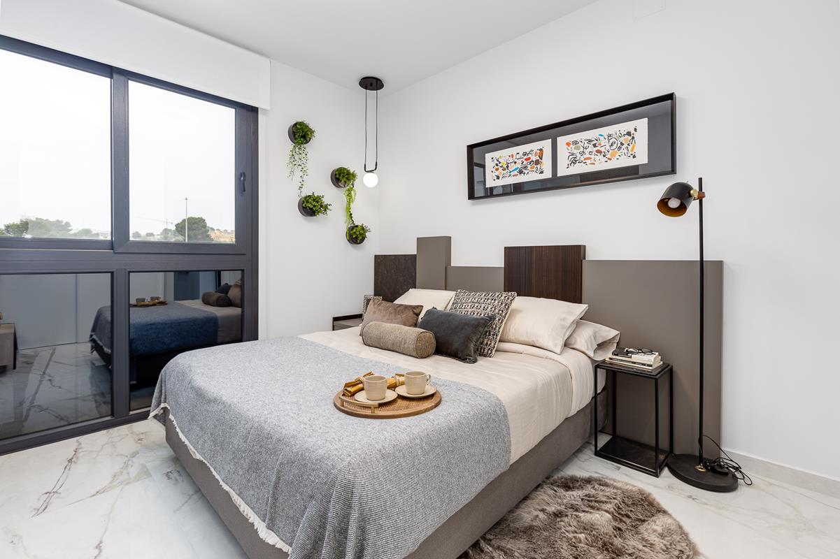 Modernos apartamentos de obra nueva de 2 dormitorios con piscina y garaje en Guardamar Del Segura