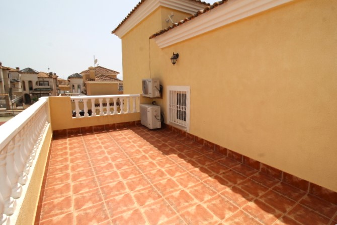 Detached villa in San Miguel De Salinas