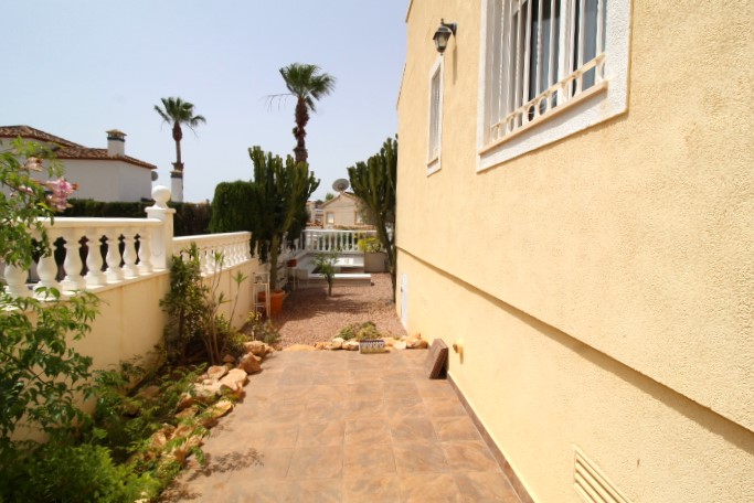 Detached villa in San Miguel De Salinas