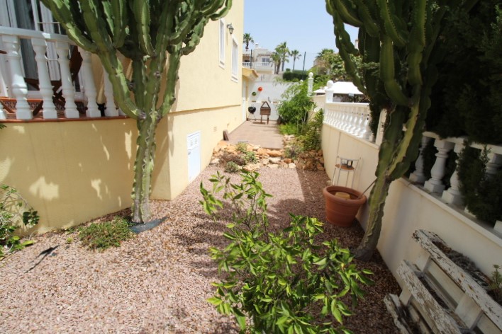 Detached villa in San Miguel De Salinas