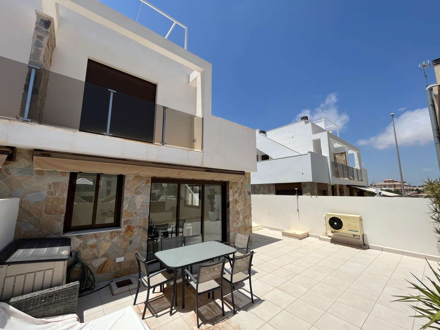 Villa til salg i Lomas de Cabo Roig-Los Dolses (Orihuela)