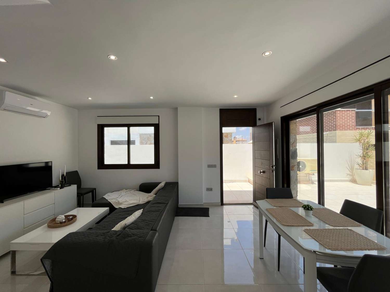 Villa til salg i Lomas de Cabo Roig-Los Dolses (Orihuela)