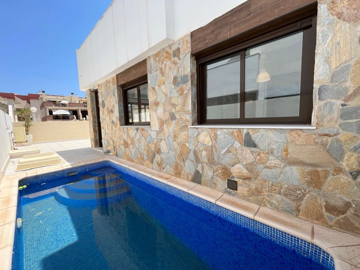 VILLA DE 3 DORMITORIOS EN VENTA EN CABO ROIG