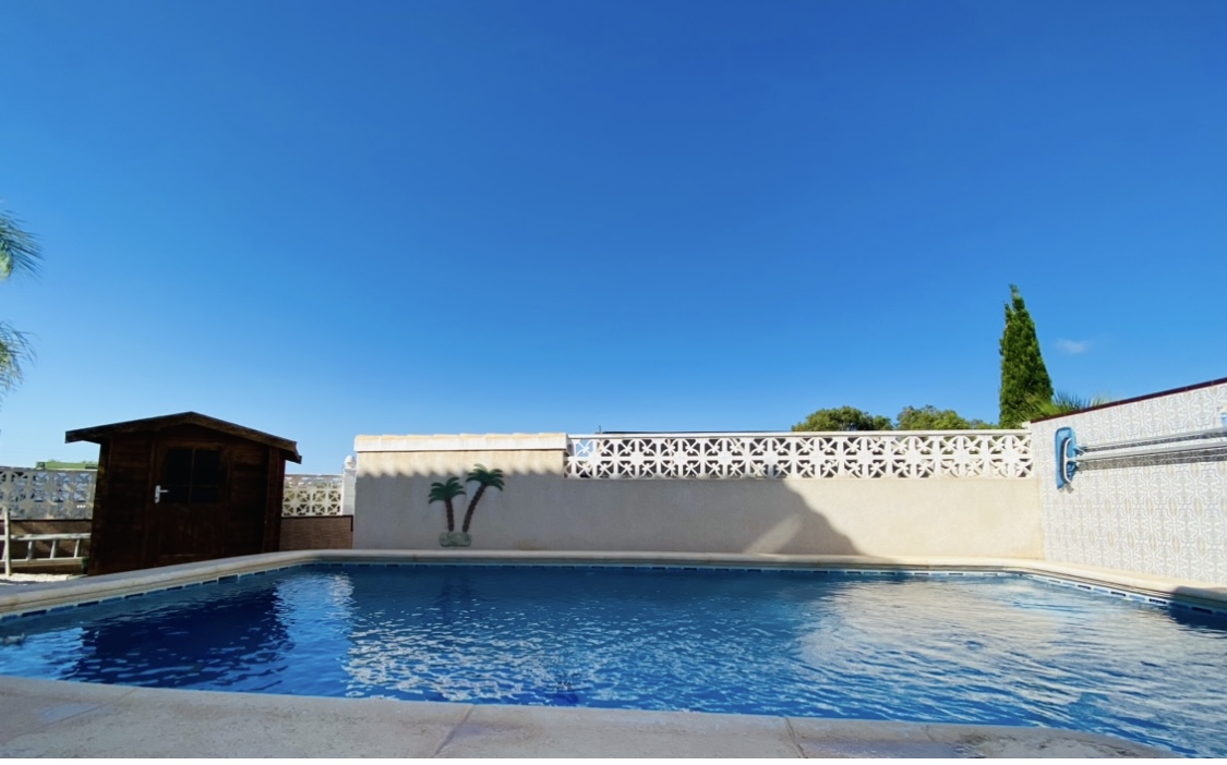 Villa te koop in Villamartín-Las Filipinas (Orihuela)