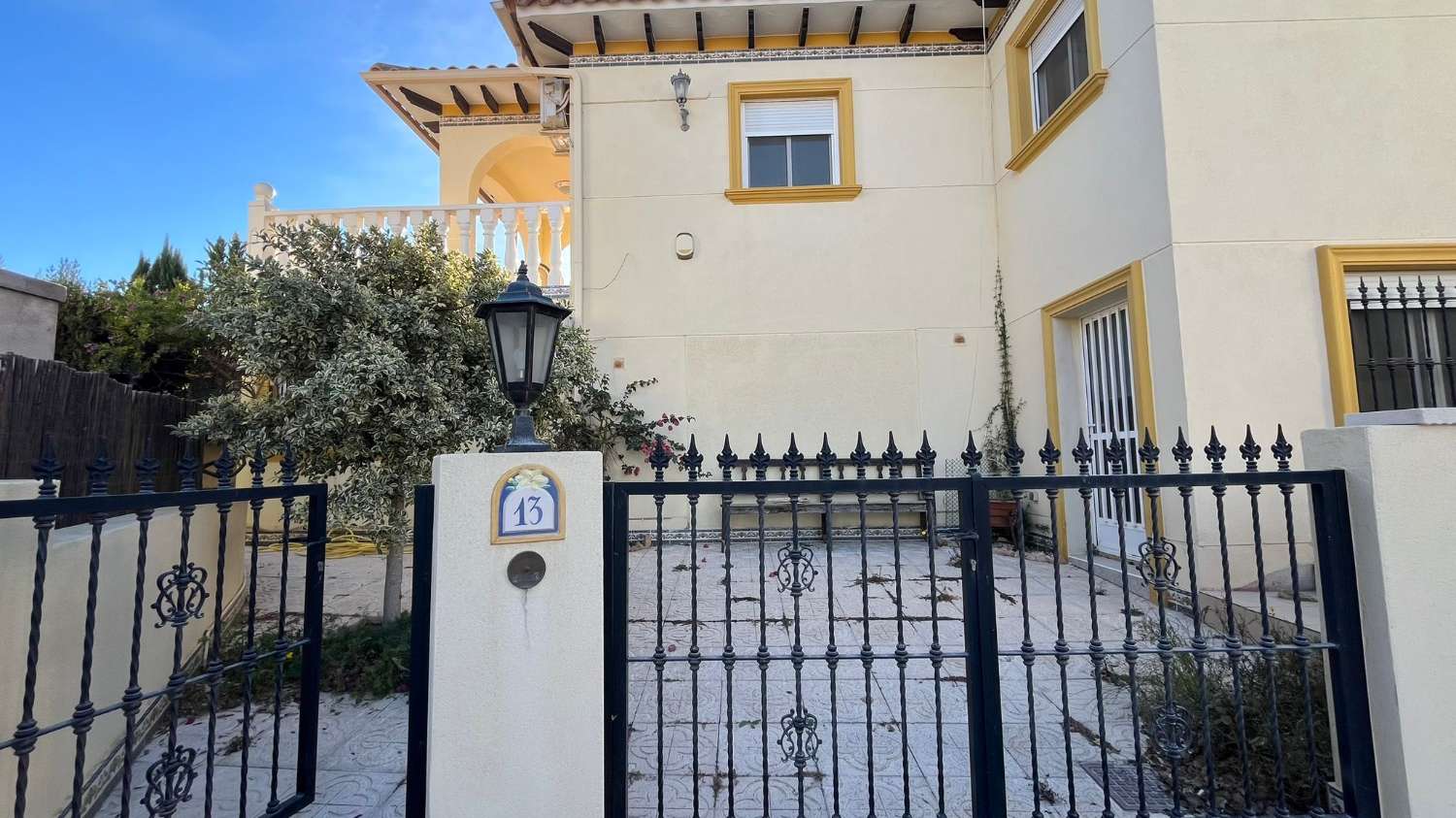 Villa de 5 chambres à vendre à La Zenia