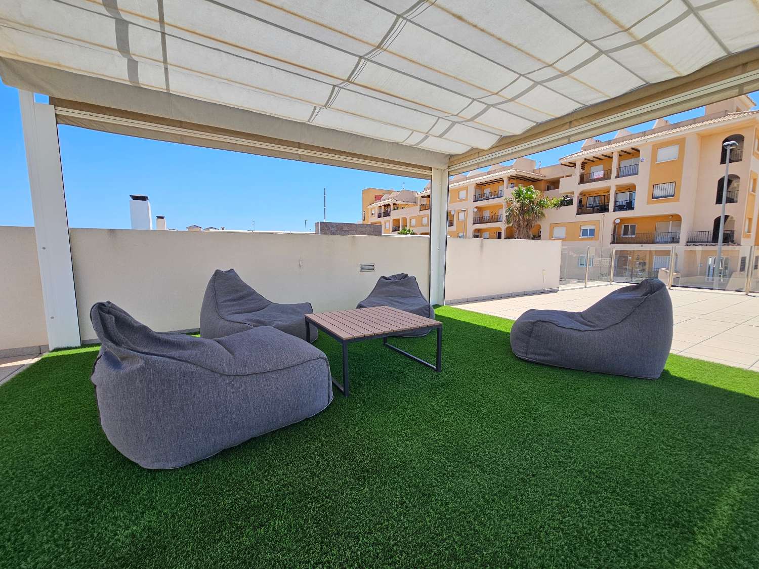 Villa de 3 dormitorios en venta en Villamartin