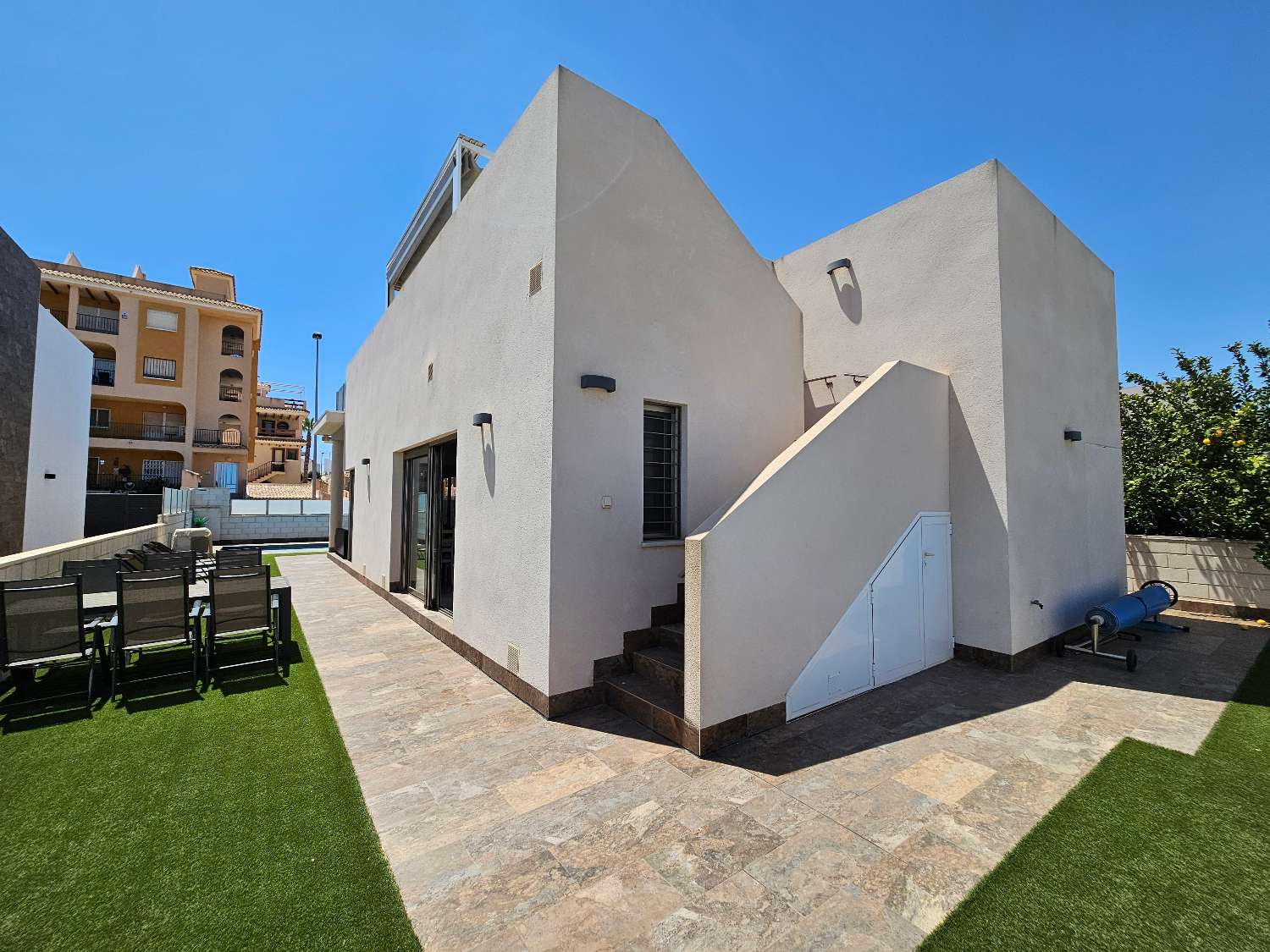 Villa de 3 dormitorios en venta en Villamartin