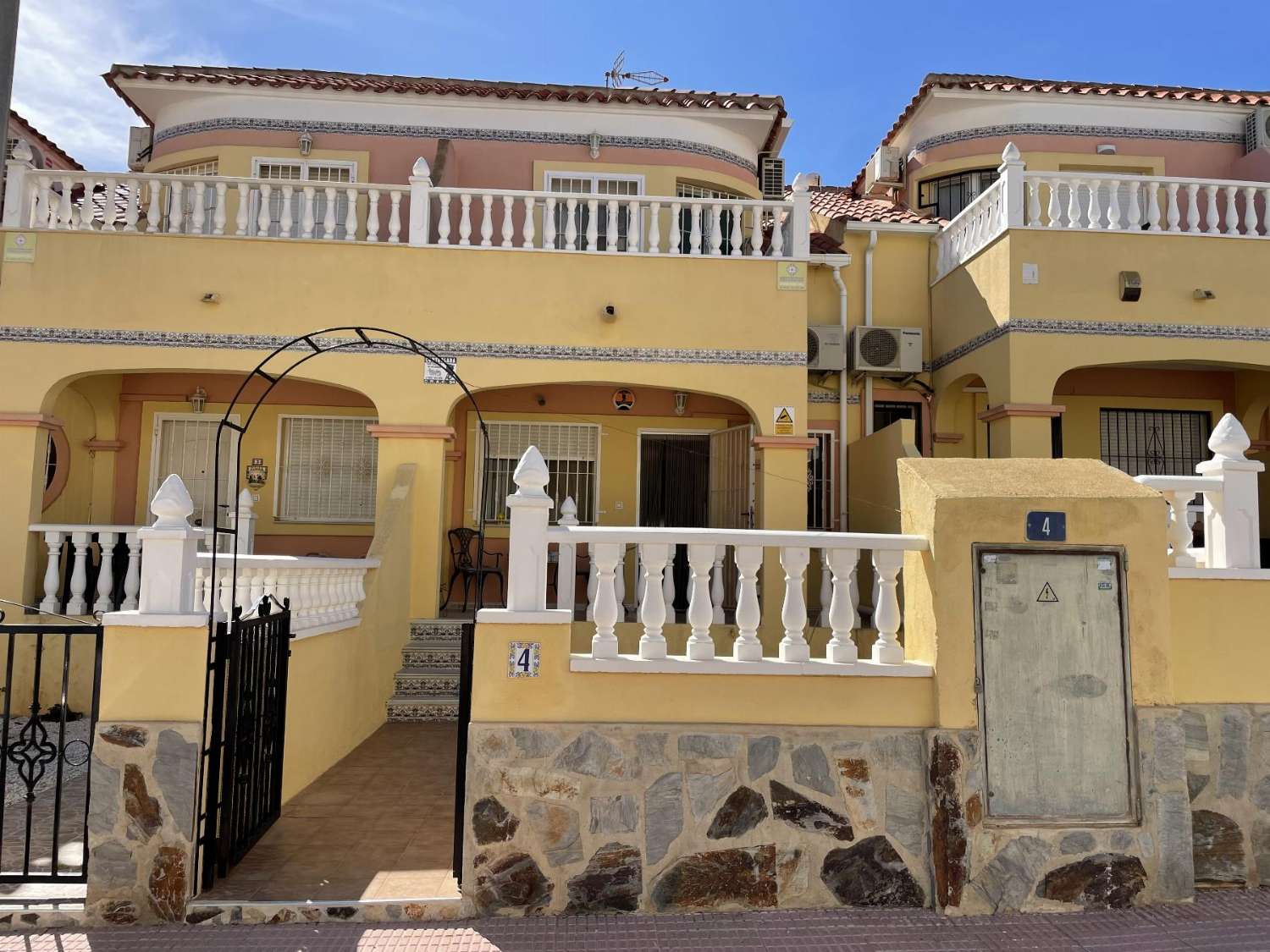 Duplex myynnissä Villamartín-Las Filipinas (Orihuela)