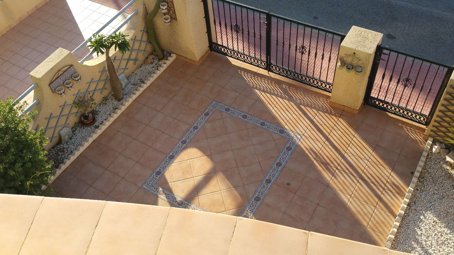 Corner Bungalow close to all amenities in Orihuela Costa