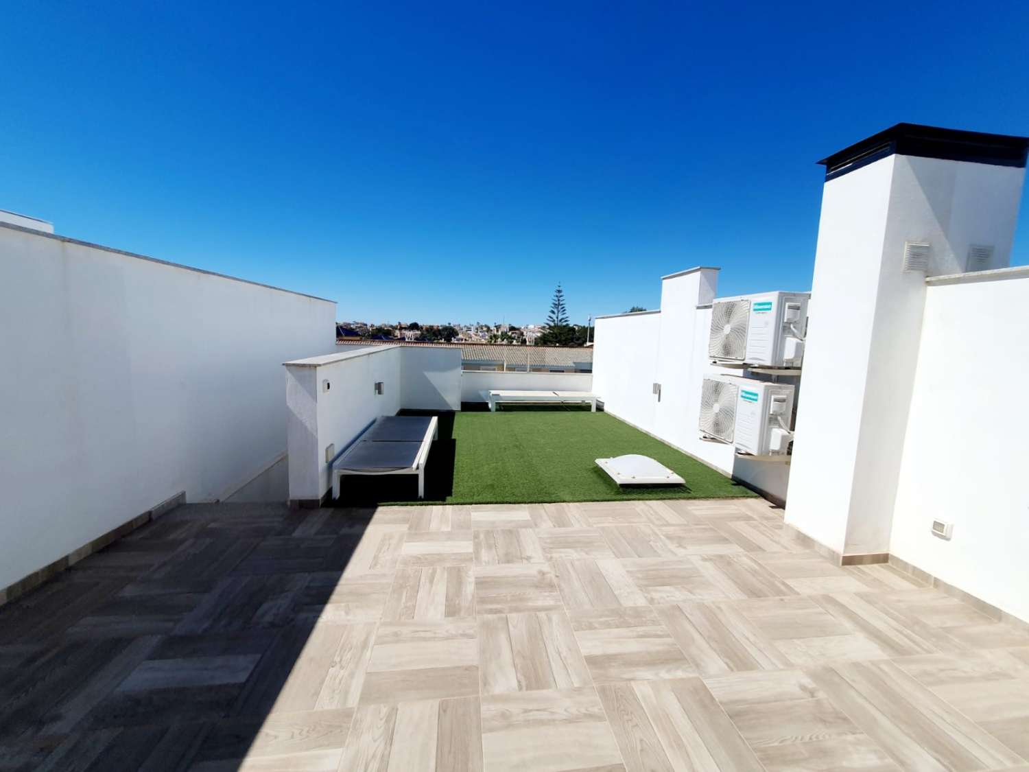 Semi-detached house with 3 bedrooms and 3 bathrooms in Villamartín