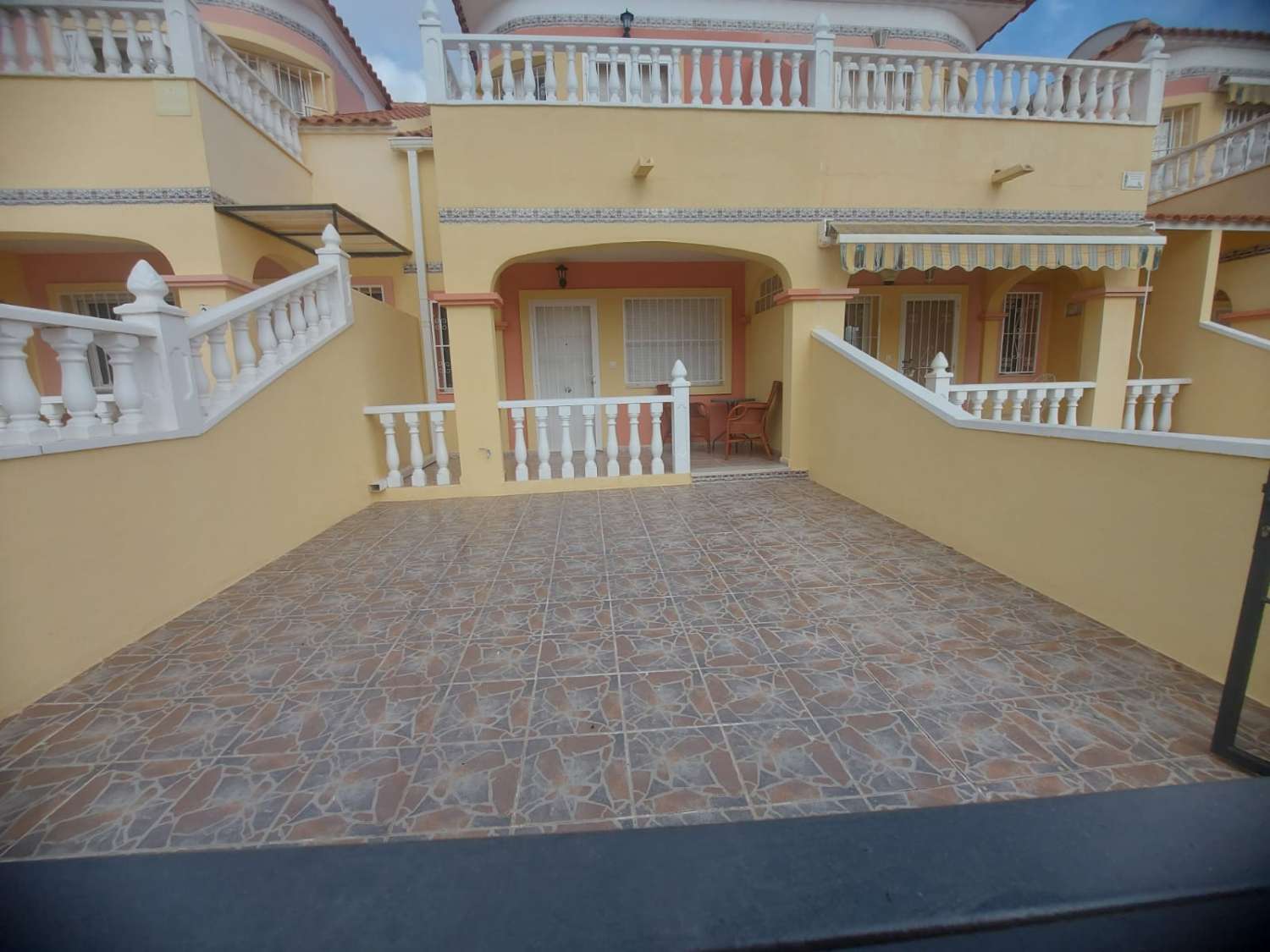 Bungalow myynnissä Villamartín-Las Filipinas (Orihuela)