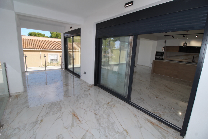 Exclusive completely refurbished villa in Los Balcones with 4 bedrooms and 5 bathrooms.