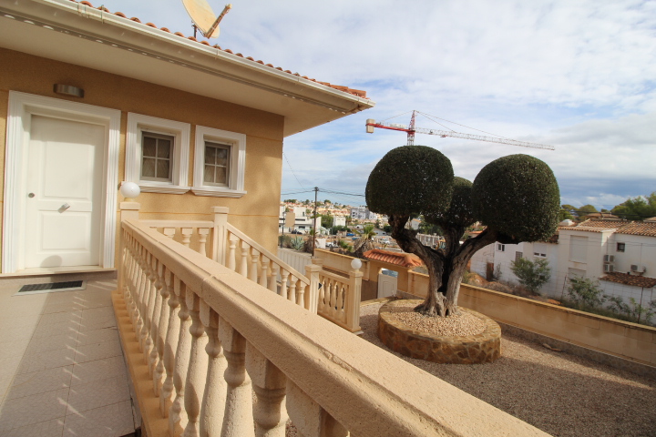 Villa till salu i Villamartín-Las Filipinas (Orihuela)