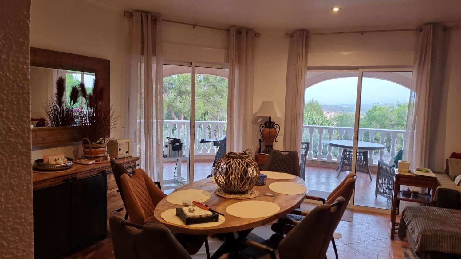 Villa de luxe avec 7 chambres à coucher et 2000 m² de terrain à San Miguel de Salinas