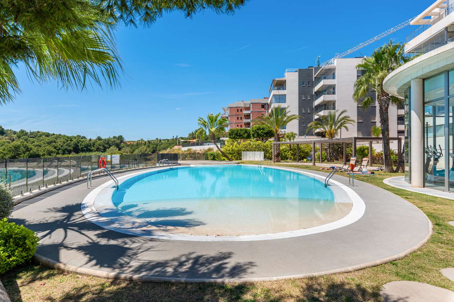 Moderno ático de 3 dormitorios con solarium, Villamartin