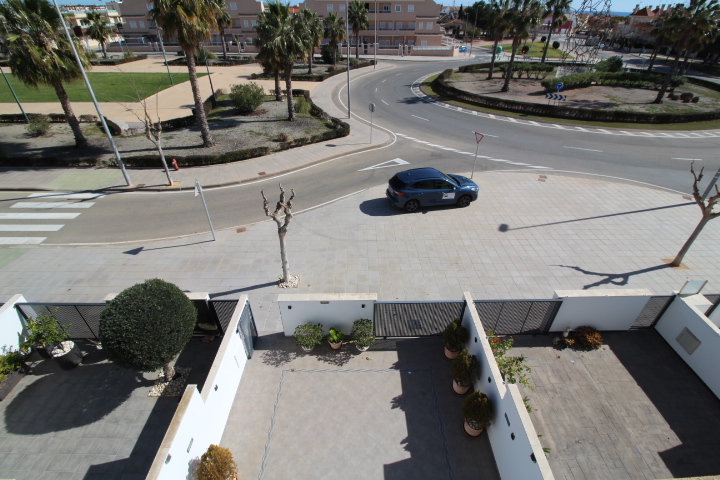 Dúplex en Torre de la Horadada, a poca distancia de la playa