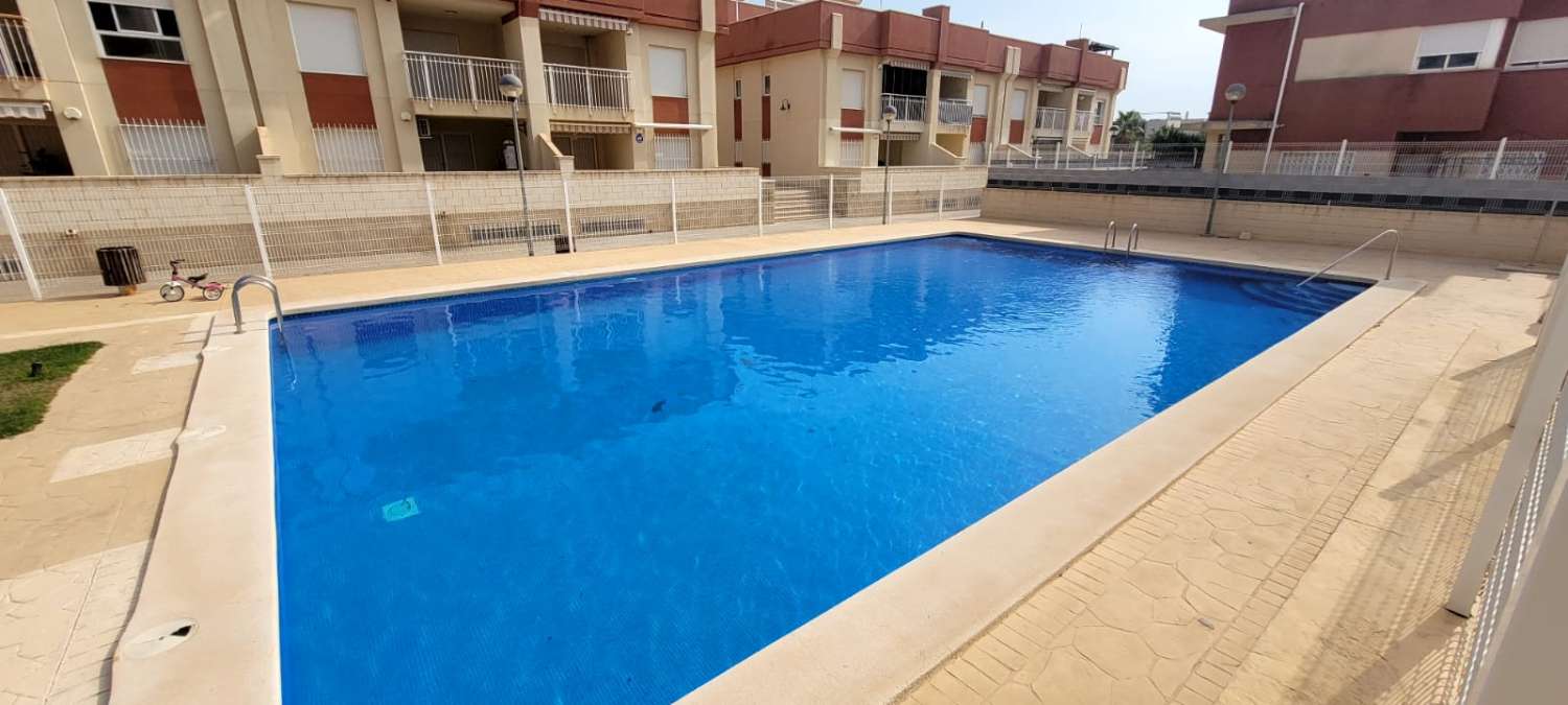 Apartamento de dos dormitorios en privilegiada zona de Cabo Roig