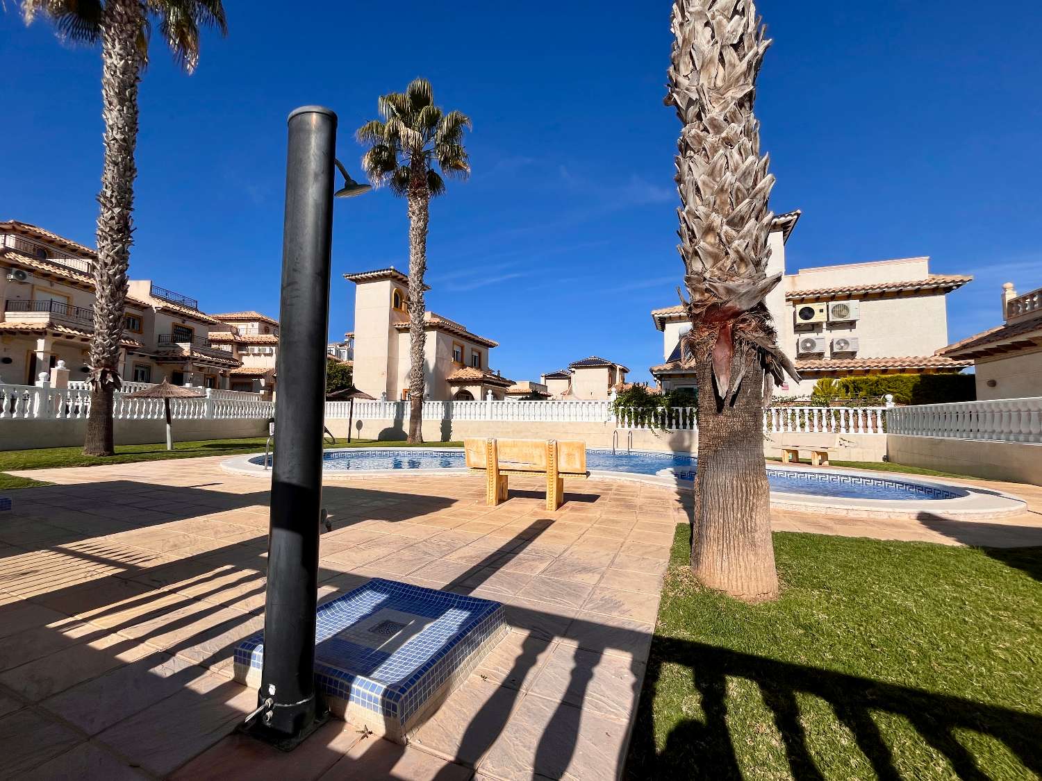 Villa til salg i Cabo Roig (Orihuela)