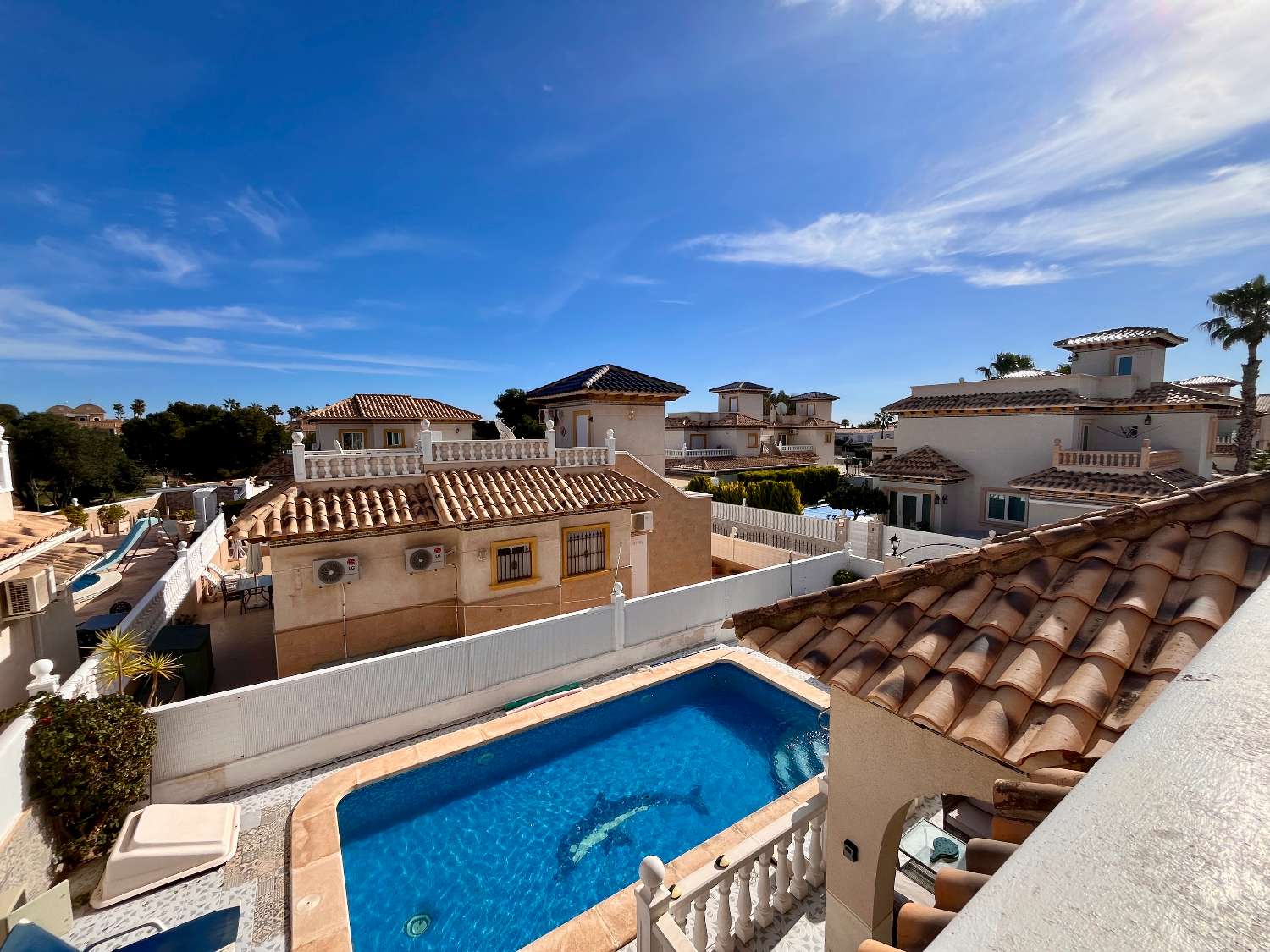 Villa til salg i Cabo Roig (Orihuela)