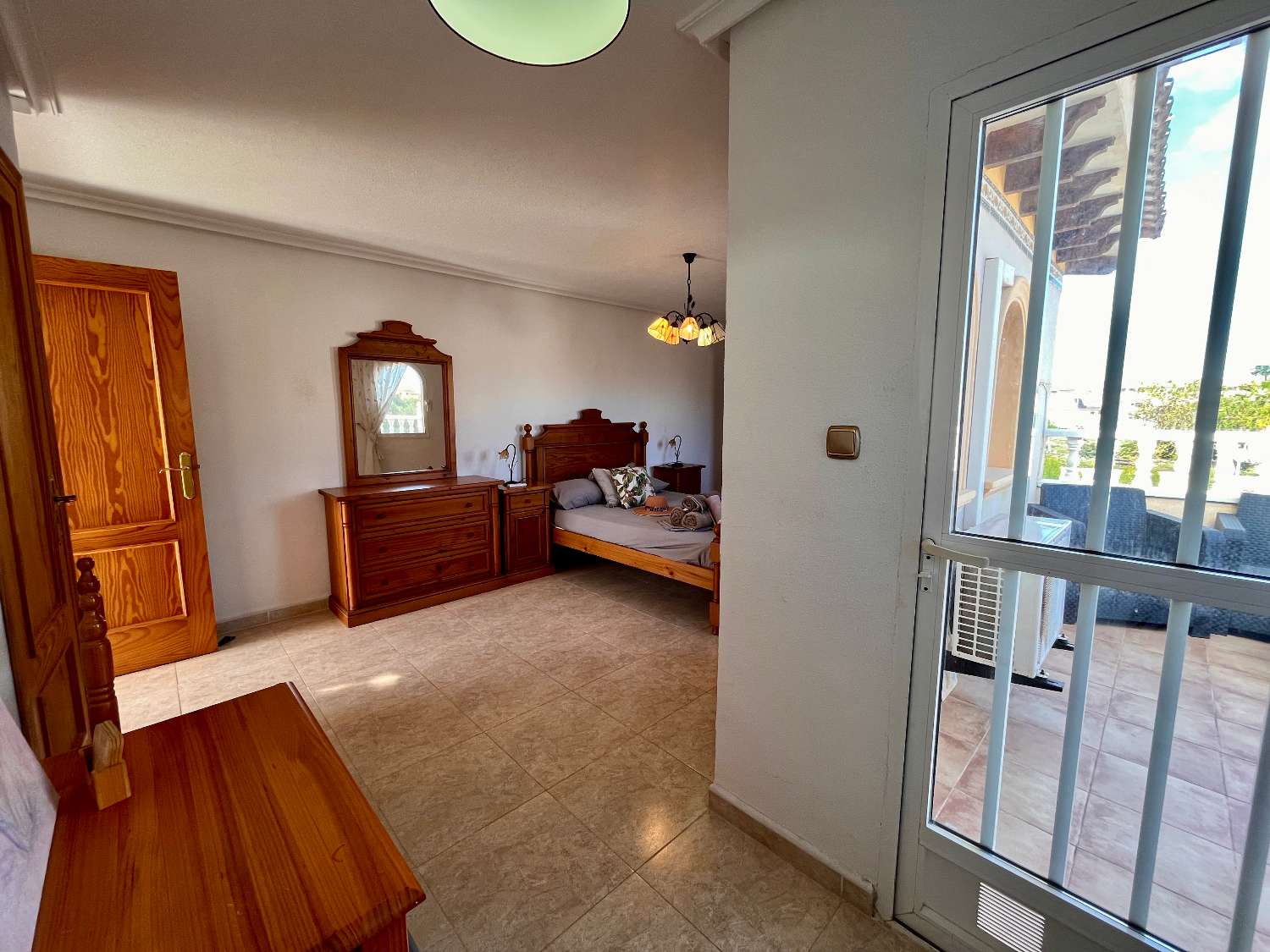 Villa til salg i Cabo Roig (Orihuela)