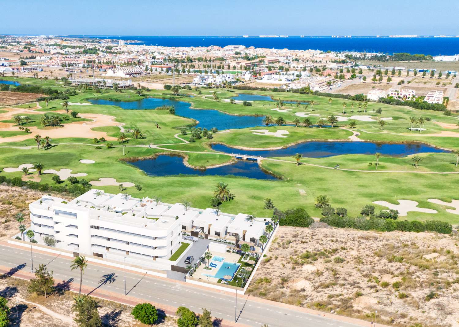 Penthouse next to golf course in Los Alcazares