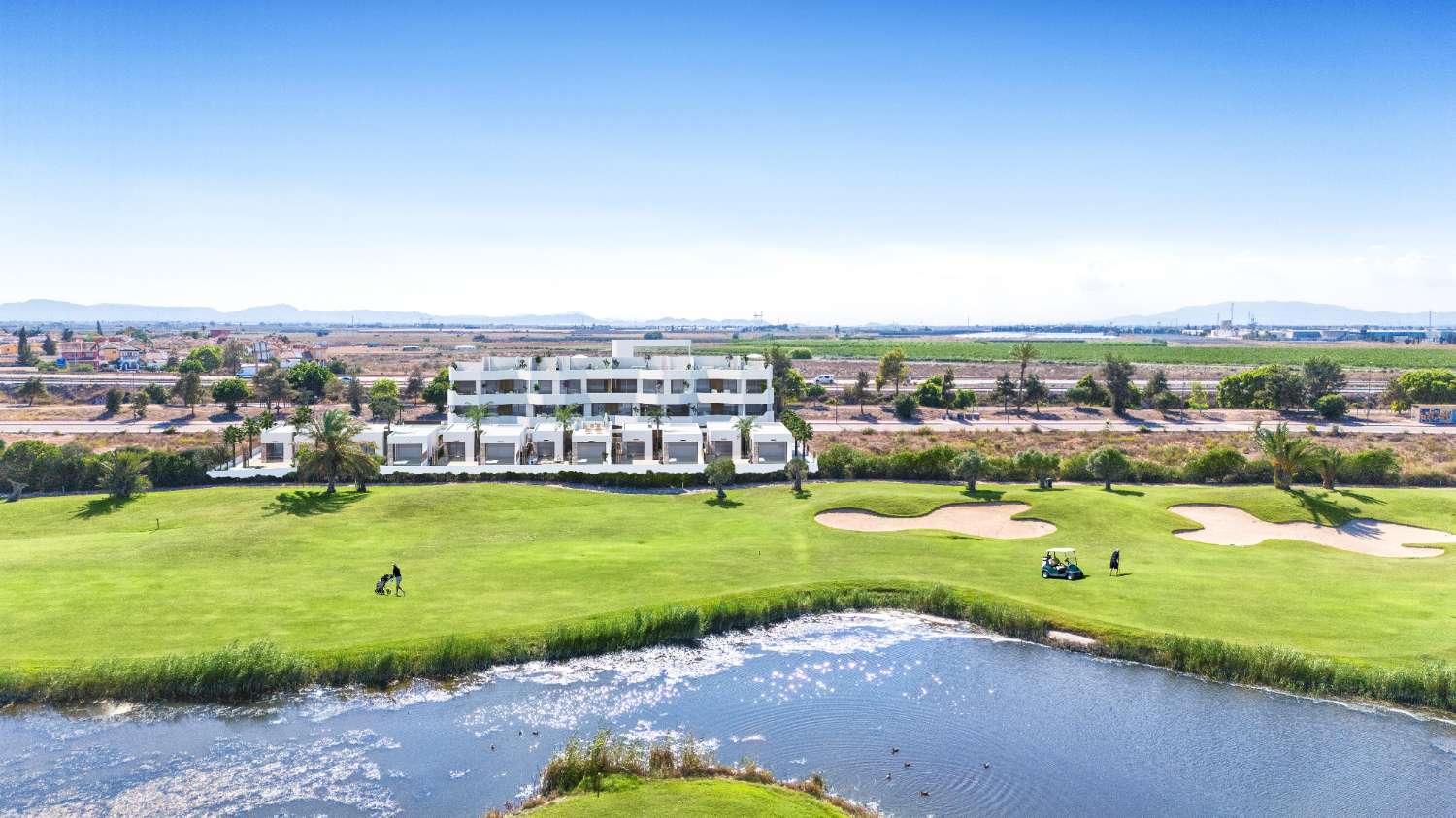 Penthouse next to golf course in Los Alcazares