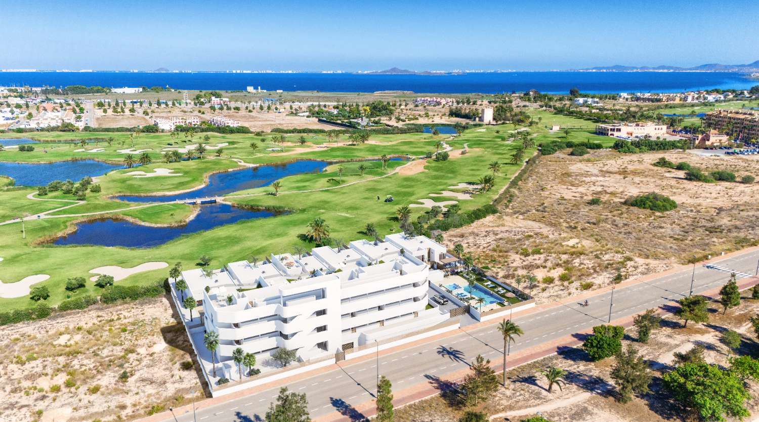 Penthouse next to golf course in Los Alcazares